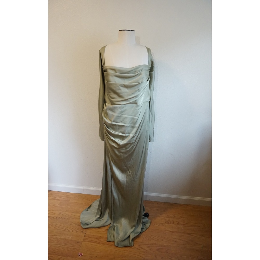 NWT Azazie Hallie Gown Stretch Satin Ruched Side slit Sage Green Bridesmaid 16